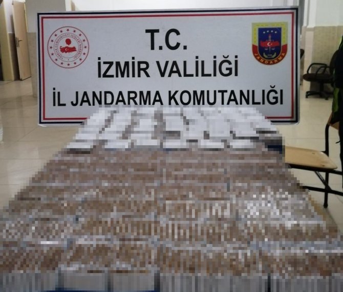Kamyonet İçerisinde Binlerce Dolu Makaron Ele Geçirildi