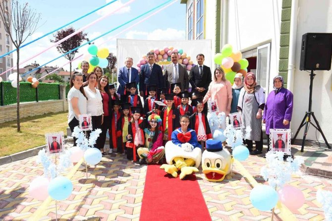 Kastamonu Belediyesi Çocuk Bakımevi’nde Karne Ve Diploma Heyecanı