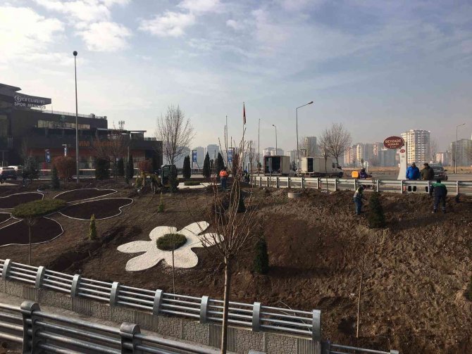 Büyükşehir’den 200 Bin Metrekare Alana Yağmurlama Ve Damla Sulama Sistemi