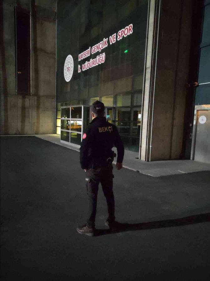 Kayseri’de Yapılan Denetimlerde 6 Aranan Şahıs Yakalandı
