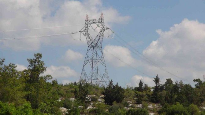 Akkuyu’nun İletim Hatları Dikilmeye Başlandı