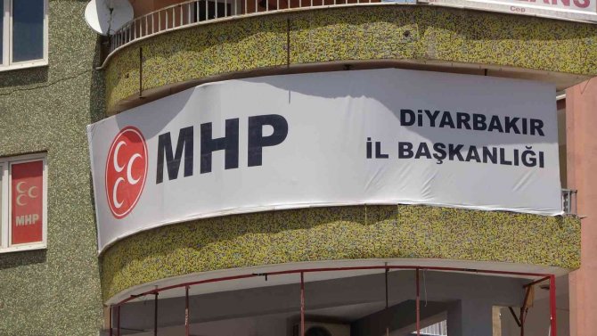 Mhp’li Yalçın: “Diyarbakır İ̇l Başkanlığımız Kapatılmıştır”