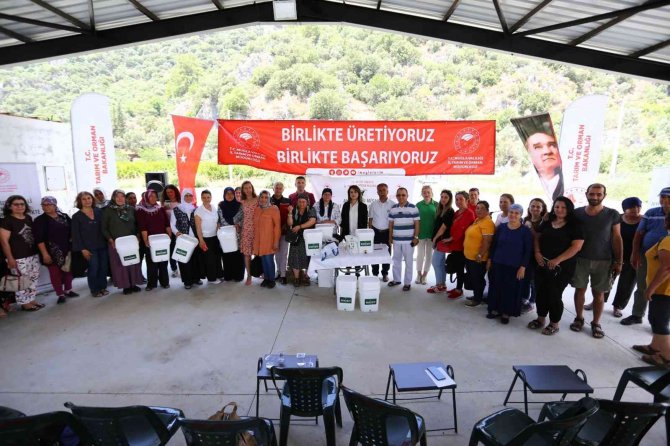 Kadınlara Kompost Yapım Eğitimi