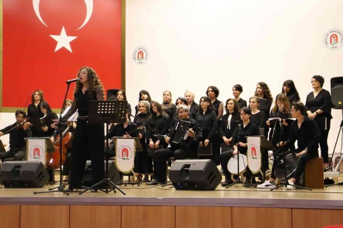 Oktam Kadınlar Korosundan Amasya Üniversitesinde Konser