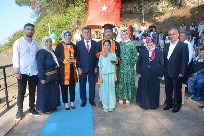 Ordu Üniversitesi’nde Çifte Mezuniyet Töreni
