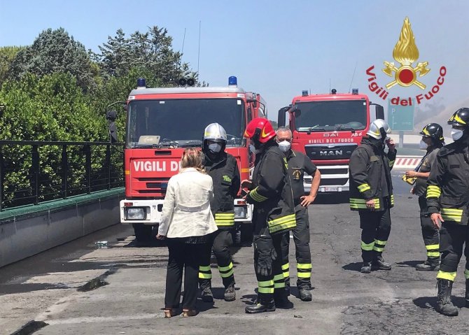 Roma’da Çöp Arıtma Tesisindeki Yangın Kontrol Altına Alındı