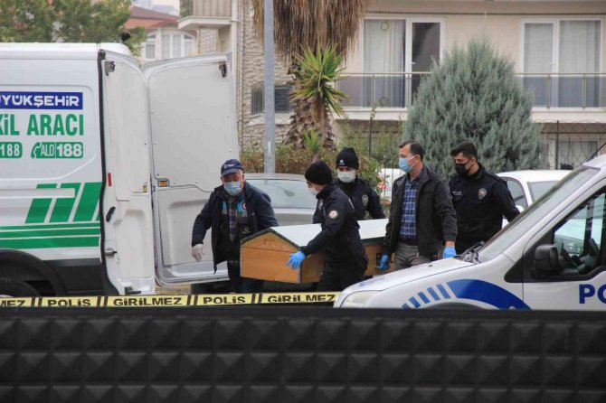 Sevgilisini Öldürüp Cesedini Emniyete Götüren Sanık İlk Kez Hakim Karşısında