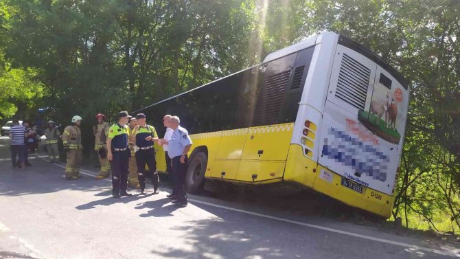 Sarıyer’de İ̇ett Otobüsü Zincirleme Kazaya Karıştı 6 Yaralı