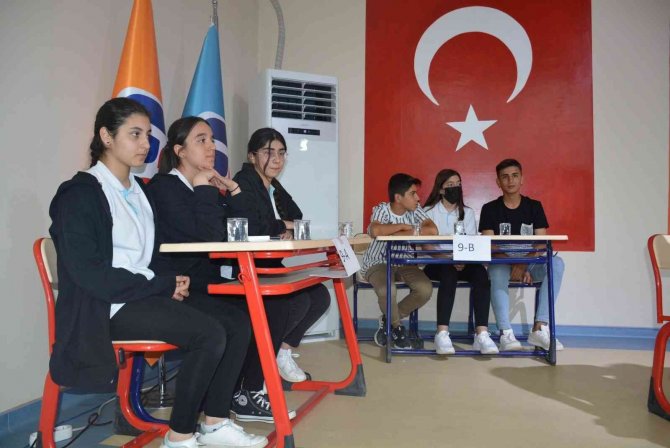Silopi’de Bilgi Yarışması Düzenlendi