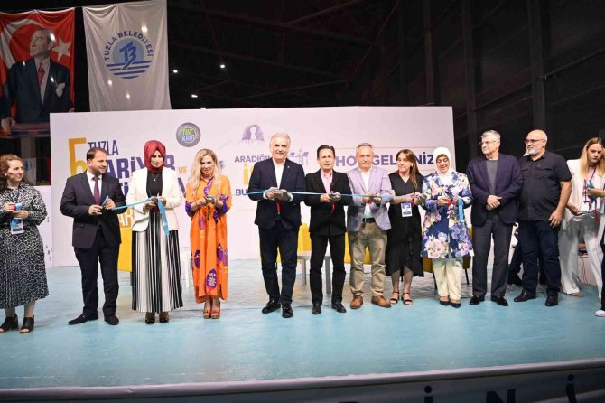 Tuzla İ̇stihdam Fuarı İş Ve Kariyer Fırsatlarıyla Kapılarını Açtı