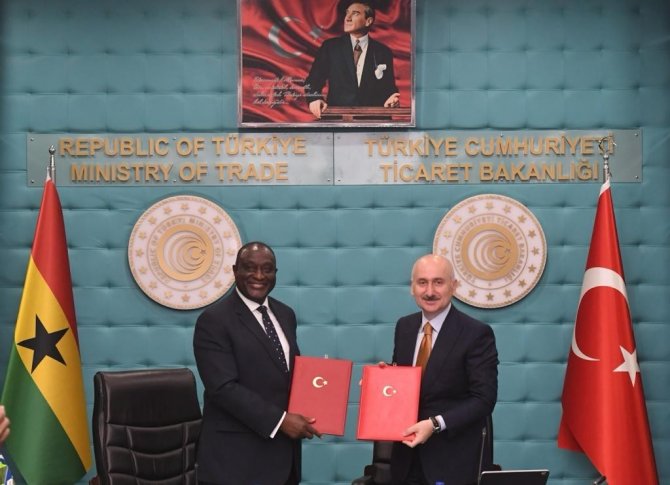 Bakan Karaismailoğlu: “(Gana) İ̇kili Ticaret Hacmimizi 1 Milyar Dolara Ulaştırmayı Hedeflemekteyiz”