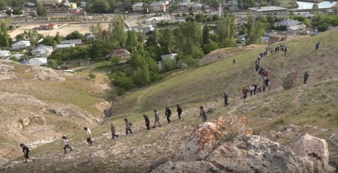 Geçmişi 3 Bin Yıla Dayanan Zernaki Tepe’ye Farkındalık Yürüyüşü