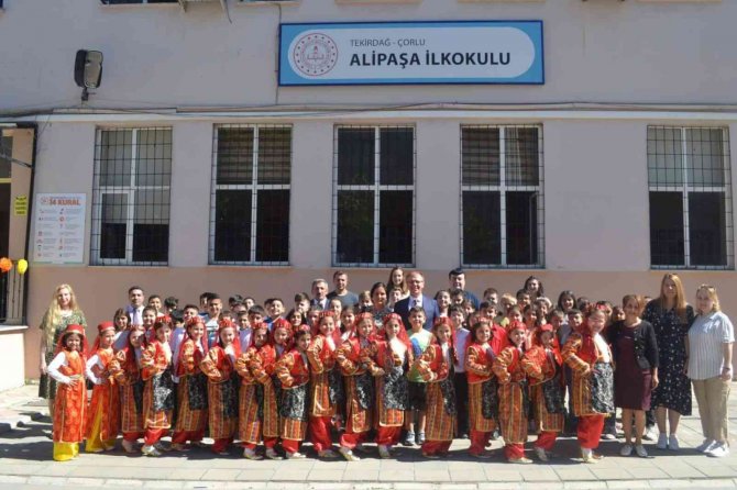 Çorlu’da Karne Dağıtım Töreni