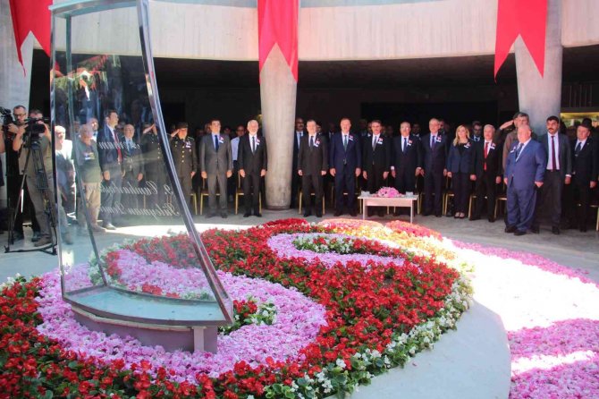 9. Cumhurbaşkanı Demirel Mezarı Başında Anıldı