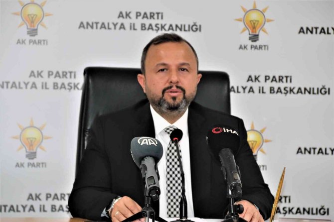 Ak Parti İ̇l Başkanı Taş: "Büyükşehirin 3 Yıldır Ortaya Koyduğu Ciddi Projesi Yok"