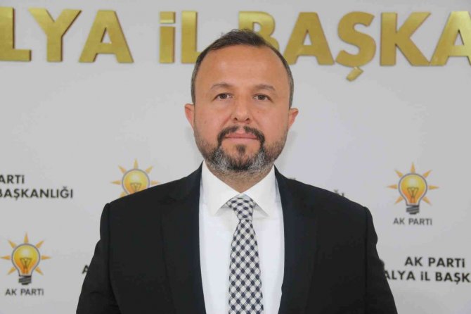 Ak Parti İ̇l Başkanı Taş: "Büyükşehirin 3 Yıldır Ortaya Koyduğu Ciddi Projesi Yok"