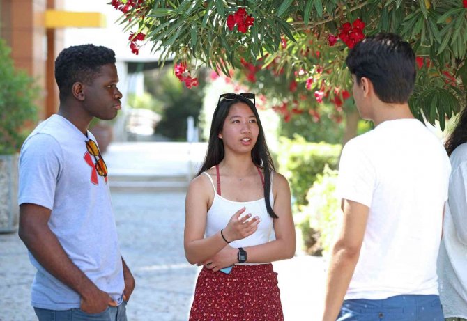 Amerikalı Öğrenciler Yaz Okulu İçin İ̇zmir’e Geldi