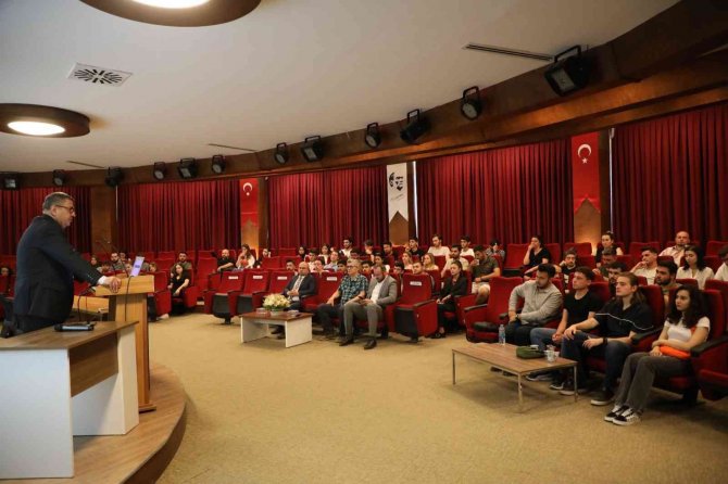 Duke Üniversitesi Öğretim Üyesinden ‘Etkili Takım Çalışması’ Tavsiyeleri