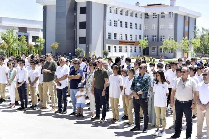 Antalya Osb Teknik Koleji’nde Karne Mutluluğu