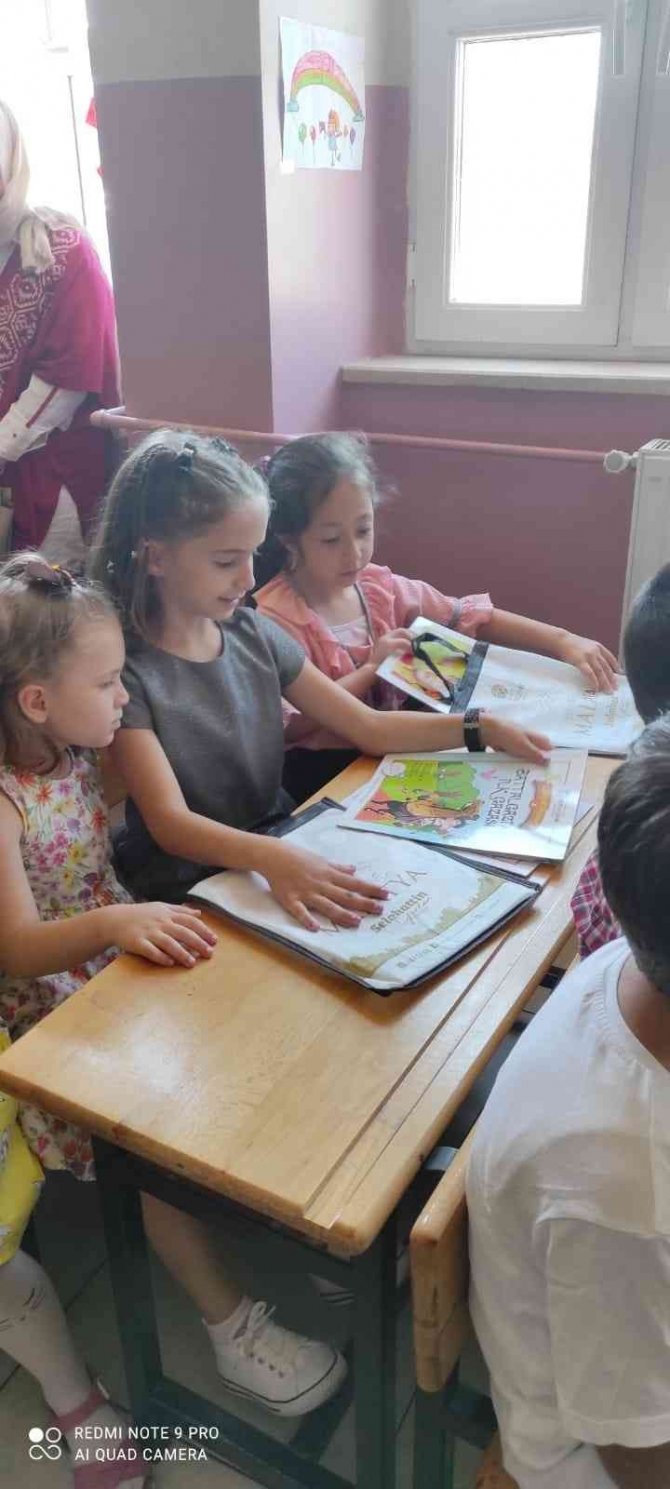 Başkan Gürkan, Öğrencilerin Taleplerin Geri Çevirmedi