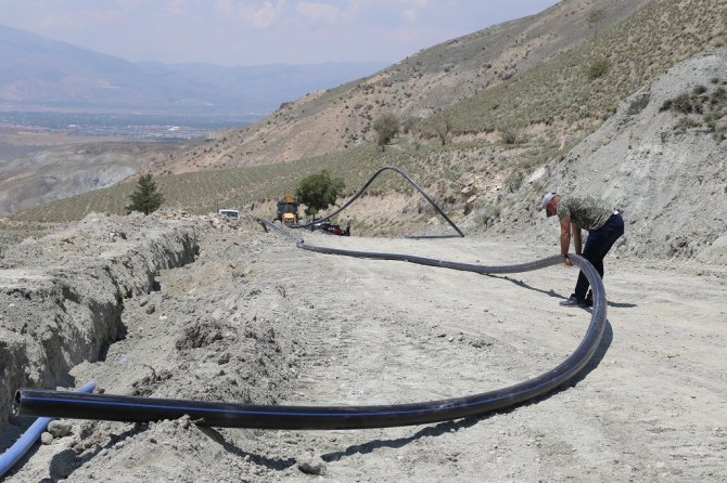 Başpınar’da Selden Zarar Gören İçme Suyu Hattı Yenileniyor