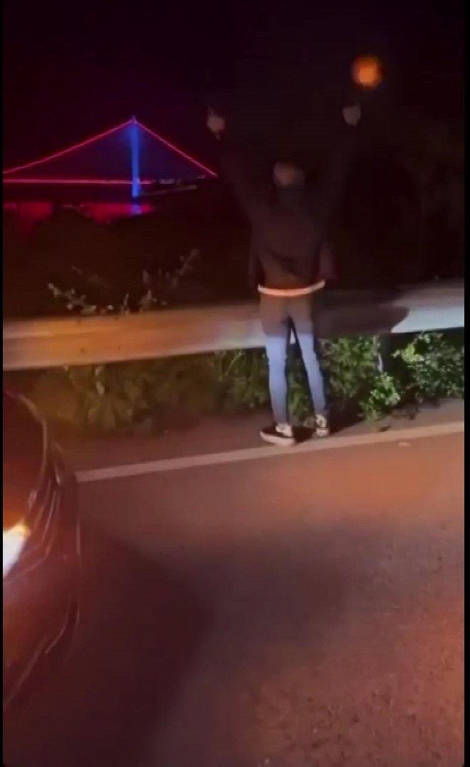 Beykoz’da Silahlı Maganda İki Tabanca İle Art Arda Havaya Ateş Açtı
