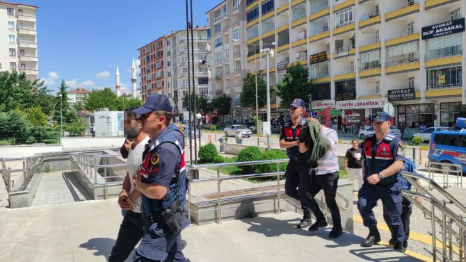 Jandarmadan Baz İstasyonu Farelerine Operasyon