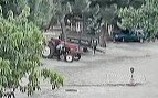 Acemi Kundakçı Çam Kozalağıyla Traktörü Ateşe Vermeye Çalıştı