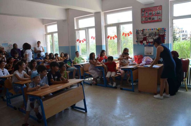 Didim’de Öğrencilerin Karne Sevinci