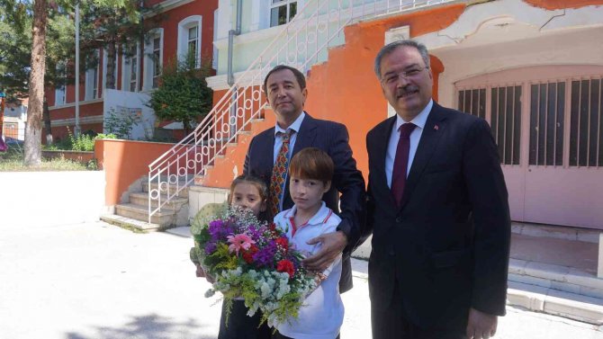 Edirne’de 55 Bin 417 Öğrenci Karne Heyecanı Yaşadı