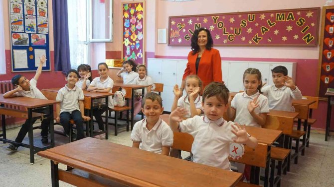 Edirne’de 55 Bin 417 Öğrenci Karne Heyecanı Yaşadı