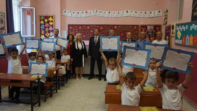 Edirne’de 55 Bin 417 Öğrenci Karne Heyecanı Yaşadı