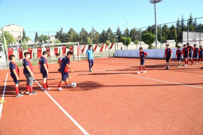 Elazığ Belediyesi Yaz Spor Kurslarına Kayıtlar Başladı