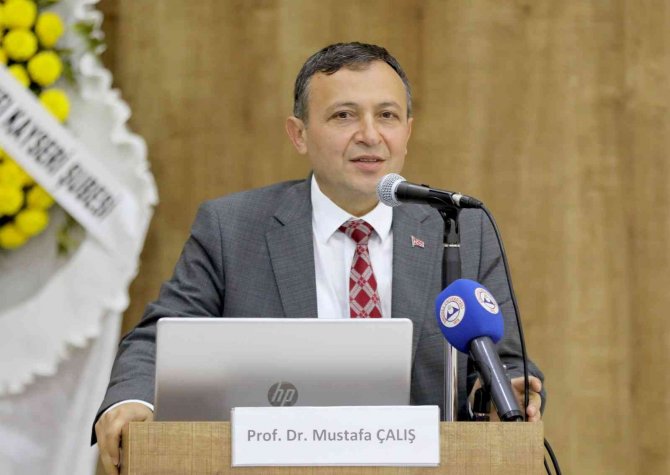 Erü Veteriner Fakültesi’nde 25. Yıl Etkinliği Düzenlendi