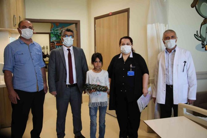 Erzurum Şehir Hastanesi’nde Karne Sevinci