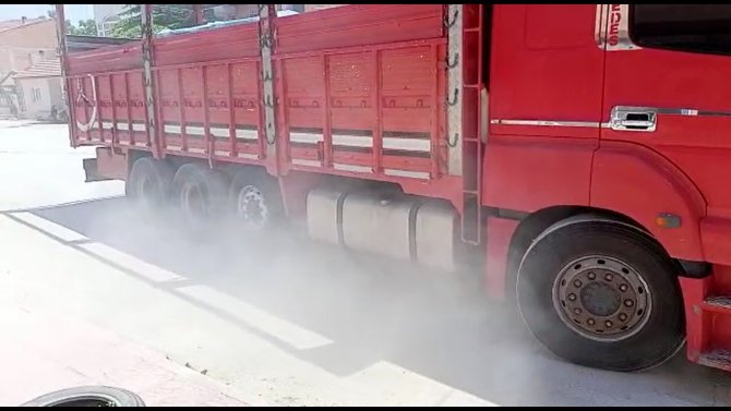 Altyapı Ve Kanalizasyon Çalışması Mahalleyi Toza Boğdu
