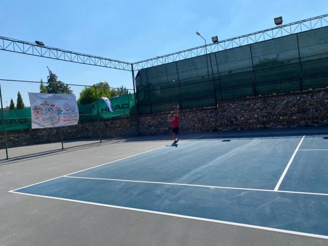 Anadolu Yıldızlar Ligi Tenis Çeyrek Final Müsabakaları Başladı
