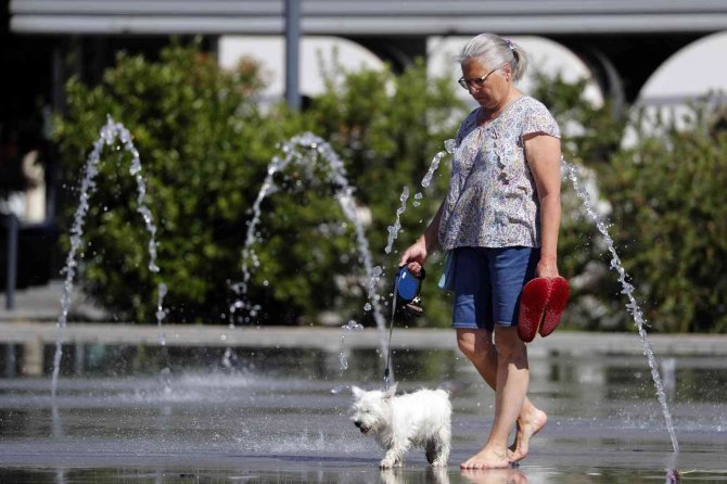 Fransa’da Sıcak Hava Alarmı: Bordeaux’te Açık Hava Etkinliklerine Yasak
