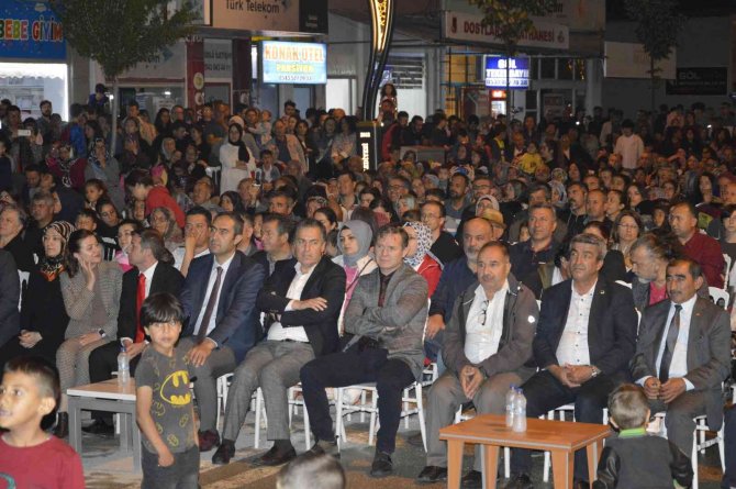 Öğretmenler Korosundan Türk Halk Müziği Konseri