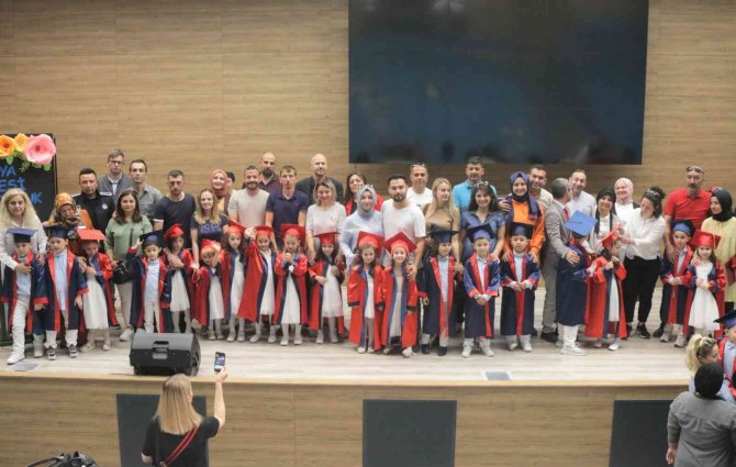 Gündüz Çocuk Bakımevi’nde Mezuniyet Coşkusu