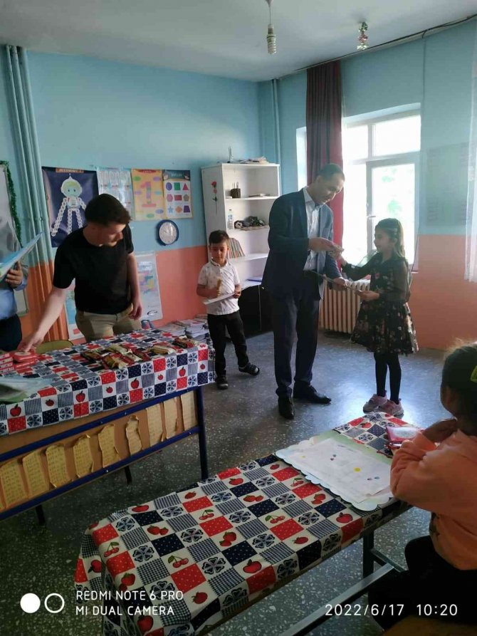 Güroymak’ta 2 Bin 397 Öğrenci Karne Heyecanı Yaşadı