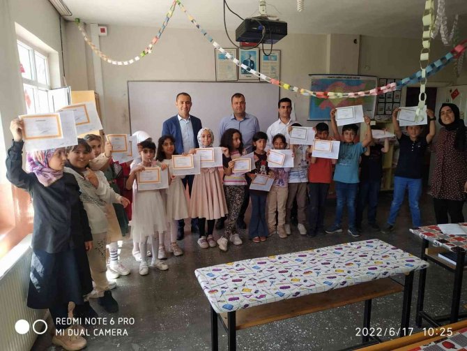 Güroymak’ta 2 Bin 397 Öğrenci Karne Heyecanı Yaşadı