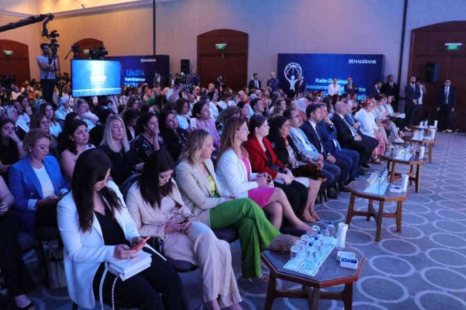 Bakan Nebati: "Bin Marka Kooperatifiyle 1 Milyar Dolar İhracat Hedefimiz Var"