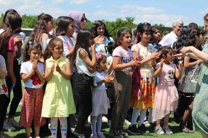 Iğdır’da Renkli Karne Günü