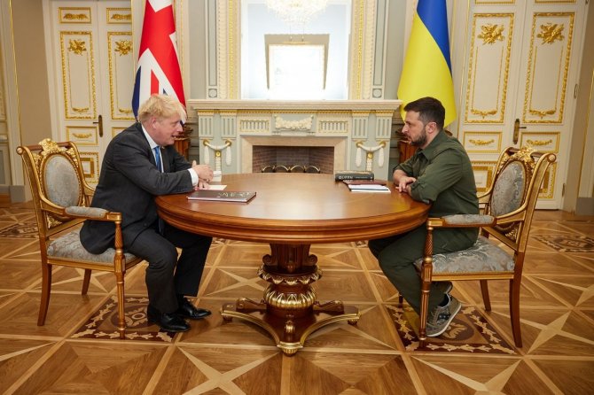 İ̇ngiltere Başbakanı Johnson’dan Kiev Ziyareti