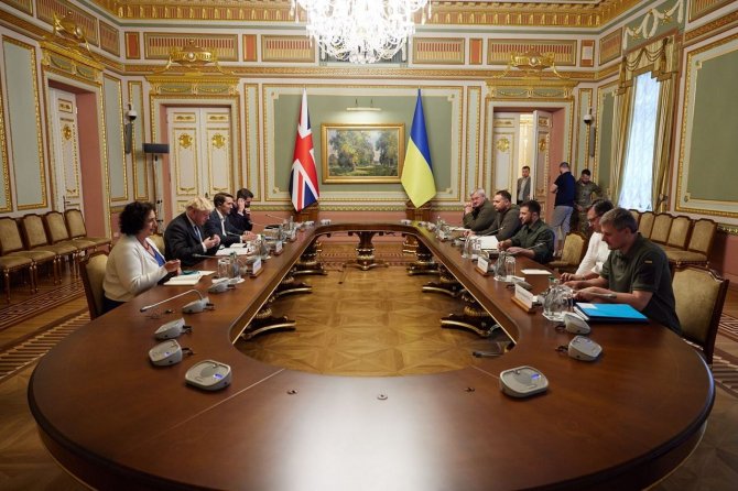 İ̇ngiltere Başbakanı Johnson’dan Kiev Ziyareti