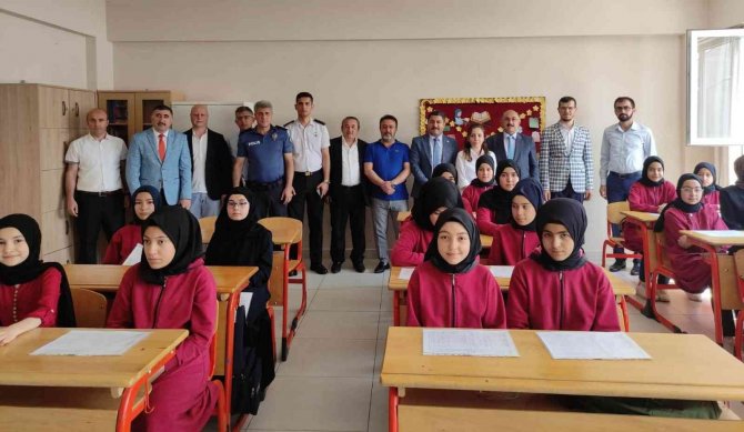 İ̇skilip’te 4 Bin 273 Öğrenci Karne Aldı