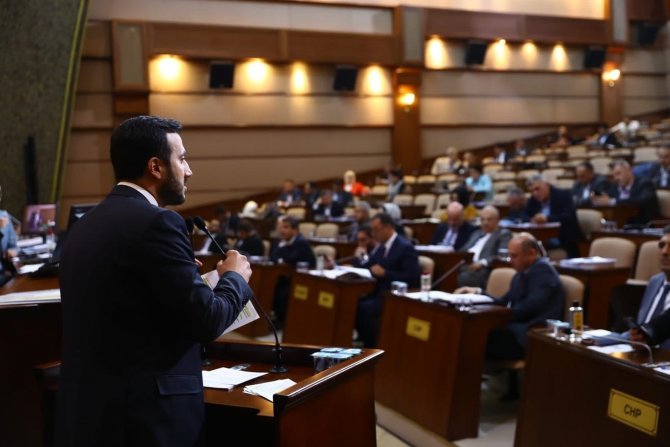 Başkan Özdemir: İ̇bb, Metrobüsler Gibi Kaptansız Yönetiliyor