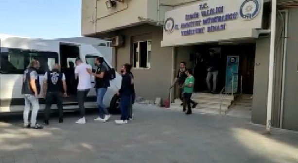 Sahte Araç Kiralama Siteleriyle Dolandırıcılık Yapan 4 Kişi Tutuklandı