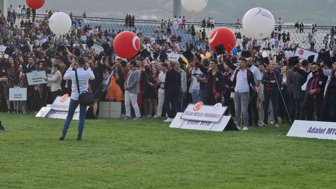 Kbü’de Mezuniyet Törenleri Sona Erdi